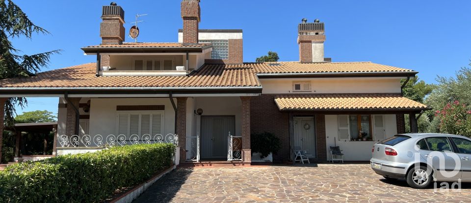 Casa 15 locali di 480 m² in Civitanova Marche (62012)