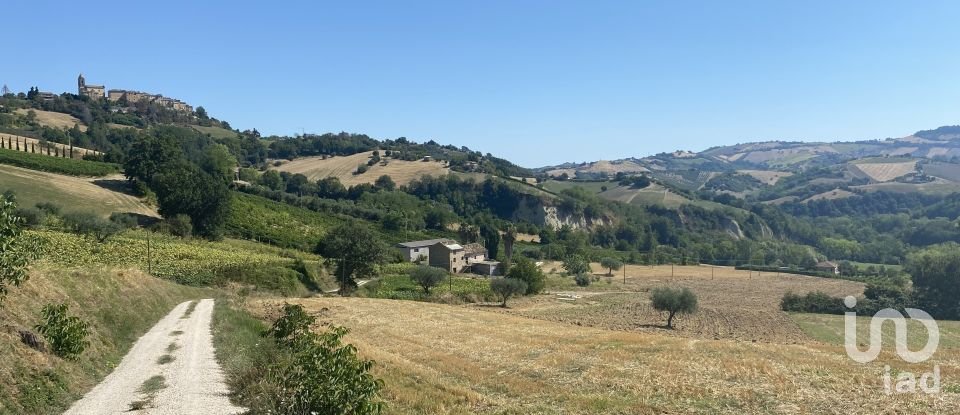 Rustico 12 locali di 450 m² in Petritoli (63848)