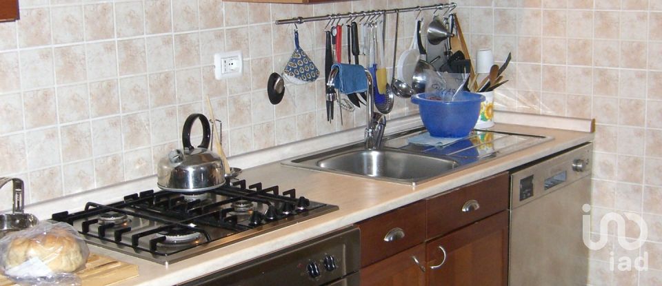 Rustico 7 locali di 190 m² in Apecchio (61042)