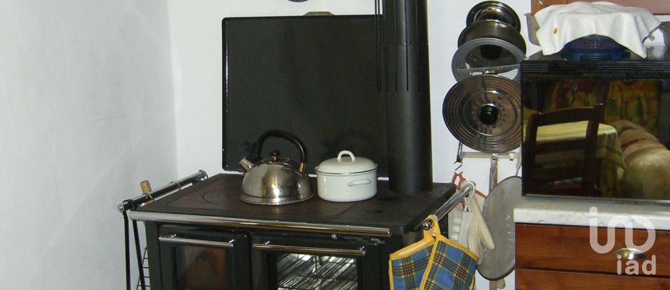 Rustico 7 locali di 190 m² in Apecchio (61042)