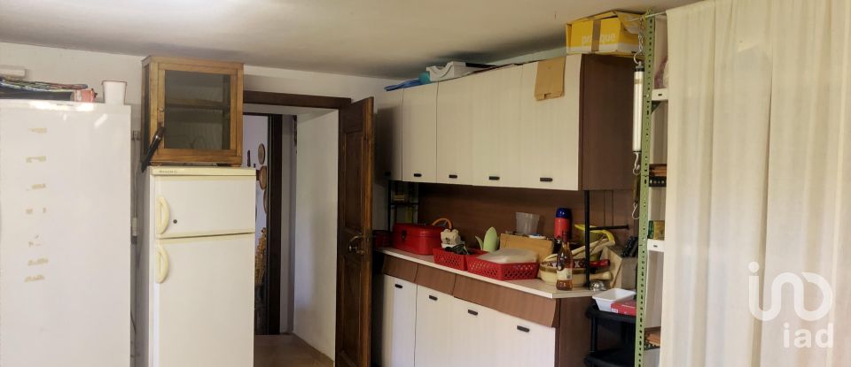 Rustico 7 locali di 190 m² in Apecchio (61042)