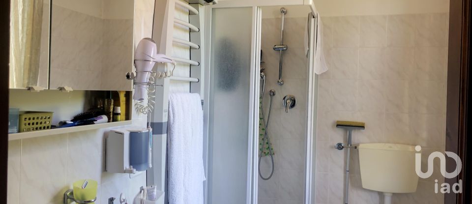 Rustico 7 locali di 190 m² in Apecchio (61042)