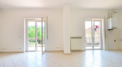 Apartment 5 rooms of 92 sq m in Cengio (17056)
