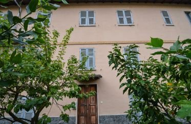 House 12 rooms of 250 m² in Millesimo (17017)