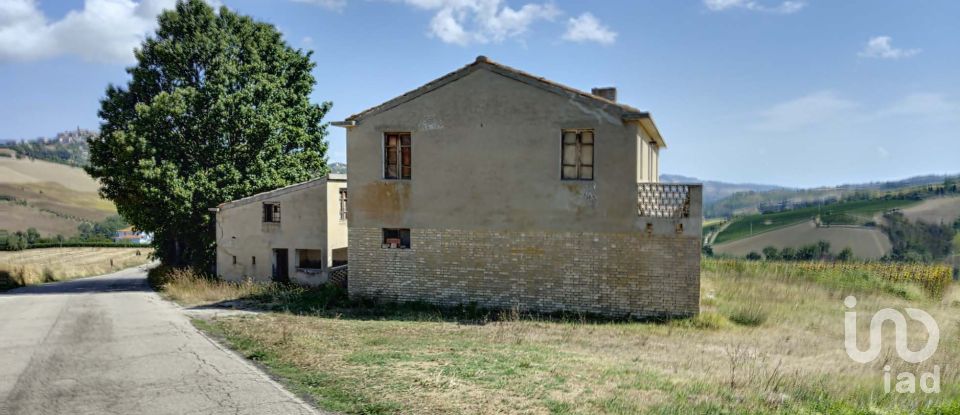 Townhouse 5 rooms of 220 m² in Carassai (63063)