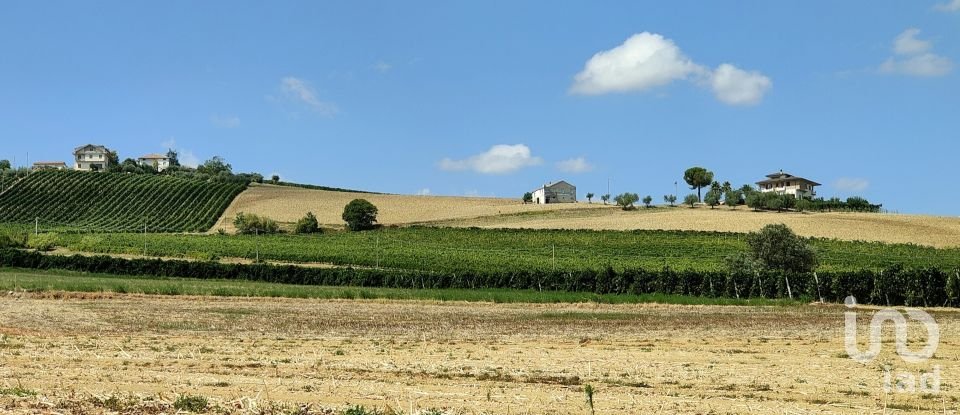 Townhouse 5 rooms of 220 m² in Carassai (63063)