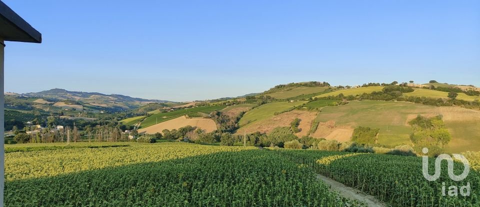 Townhouse 5 rooms of 220 m² in Carassai (63063)