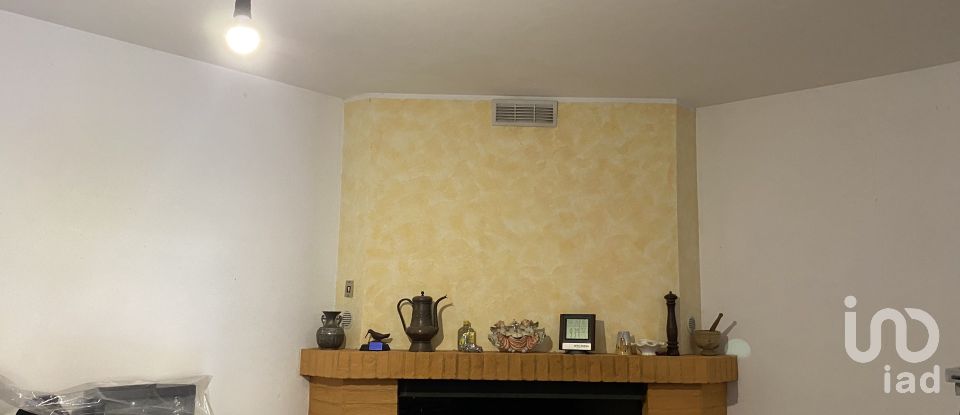 Villa a schiera 6 locali di 330 m² in Castignano (63072)