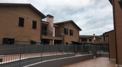 Appartamento 7 locali di 237 m² a Porto Sant'Elpidio (63821)