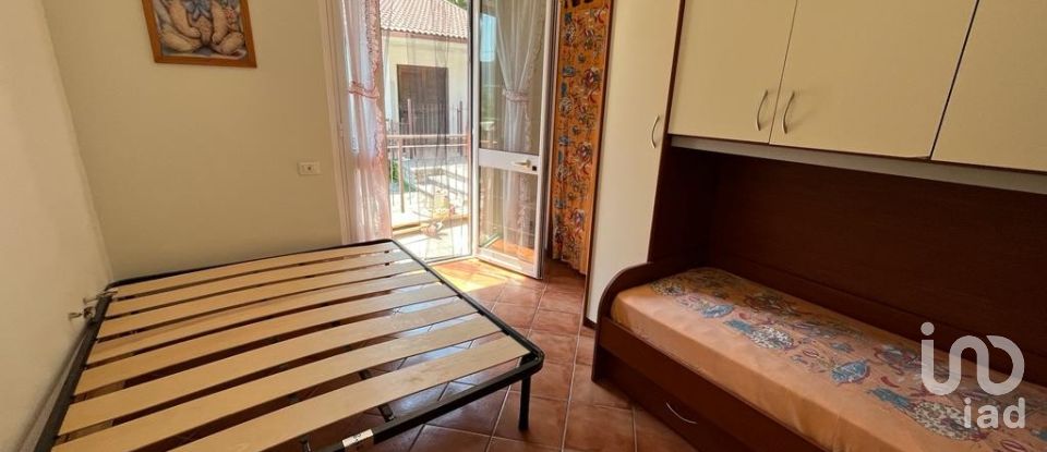 Townhouse 2 rooms of 70 m² in Balestrino (17020)