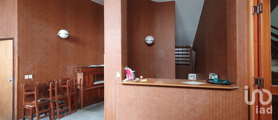 Hotel-restaurant of 2,500 m² in Serra San Quirico (60048)