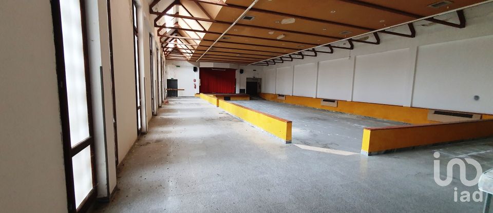 Hotel-restaurant of 2,500 m² in Serra San Quirico (60048)