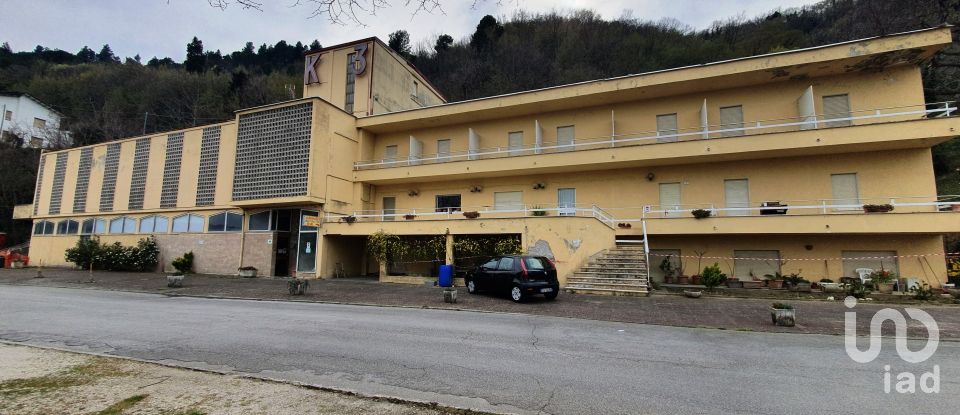 Hotel-restaurant of 2,500 m² in Serra San Quirico (60048)