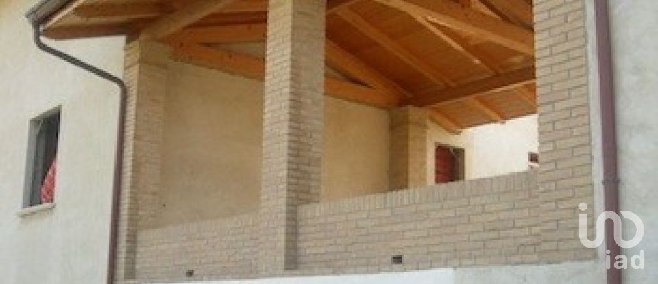 Casa indipendente 12 locali di 1.000 m² in Teramo (64100)