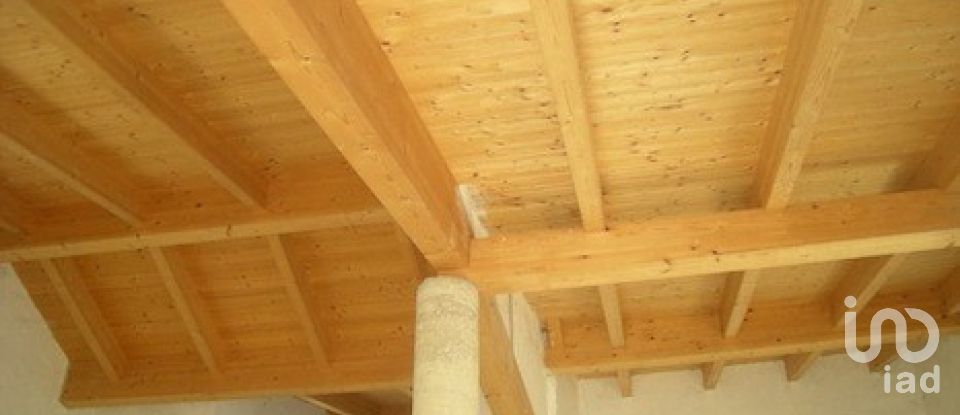 Casa indipendente 12 locali di 1.000 m² in Teramo (64100)