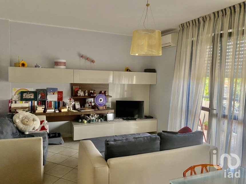 Two-room apartment of 75 m² in San Benedetto del Tronto (63074)