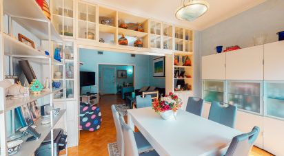 Appartamento 8 locali di 144 m² a Roma (00142)