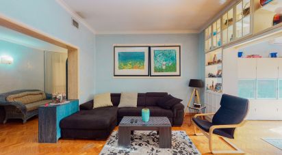Appartamento 8 locali di 144 m² a Roma (00142)