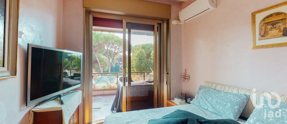 Apartment 8 rooms of 144 m² in Roma (00142)
