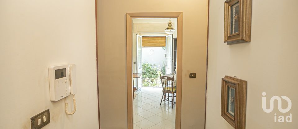 Appartamento 0 locali di 97 m² a Genova (16148)