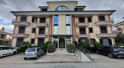 Trilocale di 80 m² a Sant'Egidio alla Vibrata (64016)