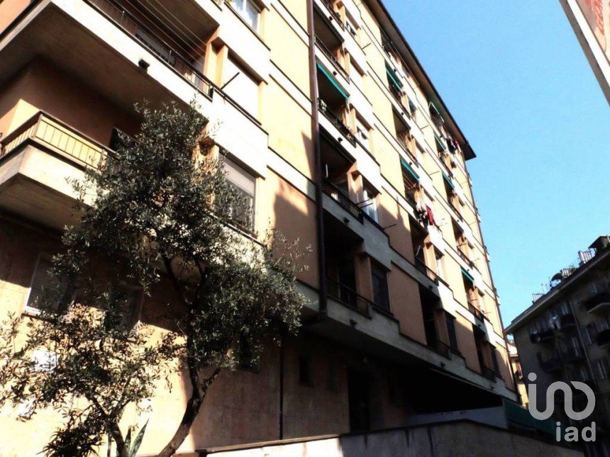 Bilocale di 80 m² a Genova (16142)