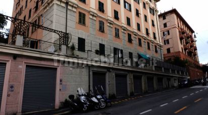 Three-room apartment of 85 m² in Genova (16137)