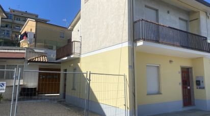 Villa 8 locali di 255 m² in Colonnella (64010)