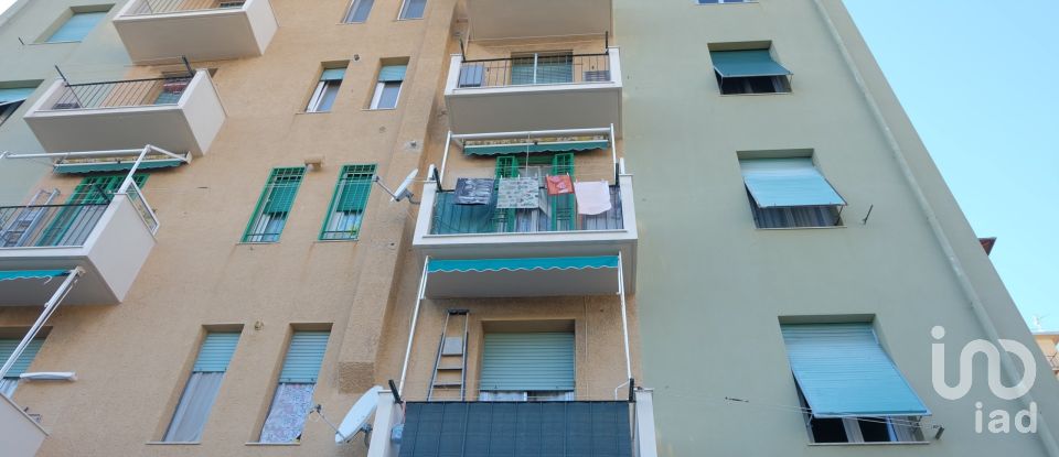 Two-room apartment of 65 m² in Genova (16132)