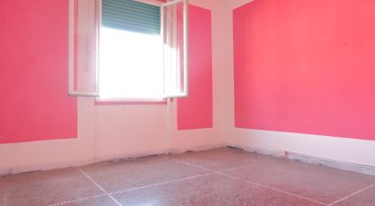 Two-room apartment of 65 m² in Genova (16132)