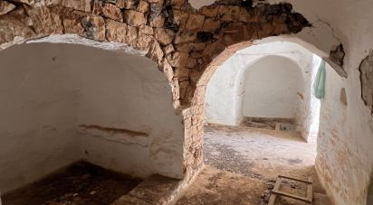 Trullo 6 locali di 140 m² in Ceglie Messapica (72013)