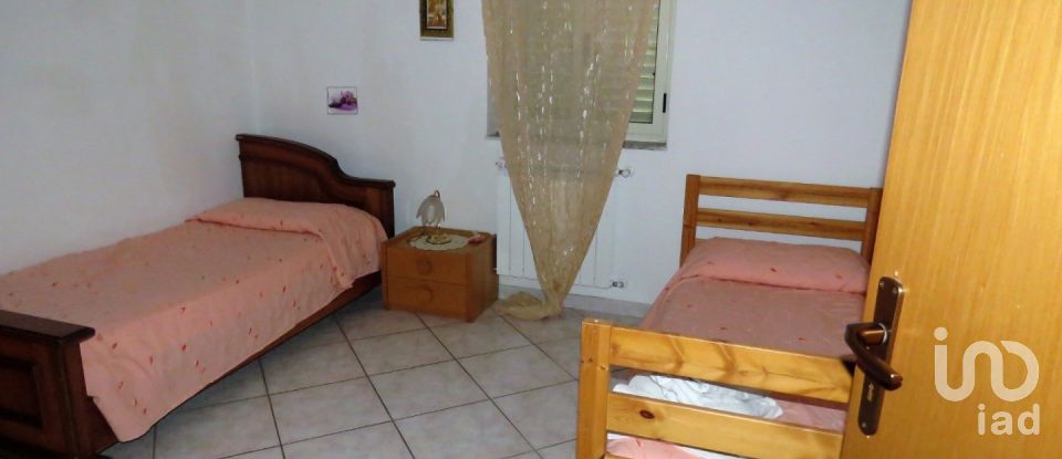 Villa a schiera 7 locali di 180 m² in Falerna (88042)