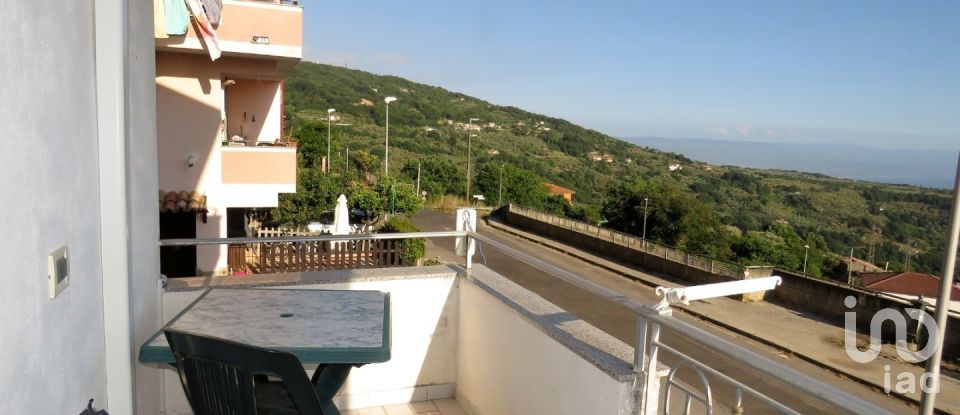 Villa a schiera 7 locali di 180 m² in Falerna (88042)