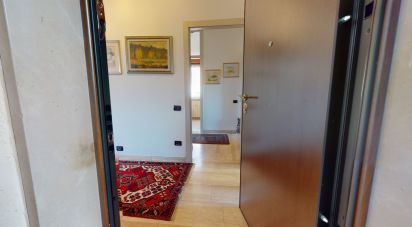 Four-room apartment of 91 sq m in Busto Arsizio (21052)