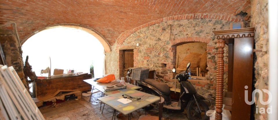 Casa indipendente / Villa 10 locali di 350 m² in Massimino (12071)