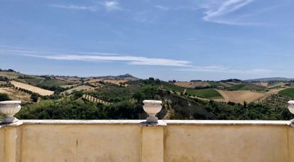 Casa indipendente / Villa 8 locali di 215 m² in Monsampolo del Tronto (63077)
