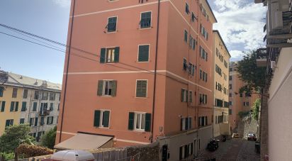 Four-room apartment of 123 m² in Genova (16126)