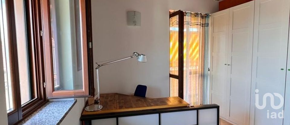 Three-room apartment of 100 m² in Invorio (28045)