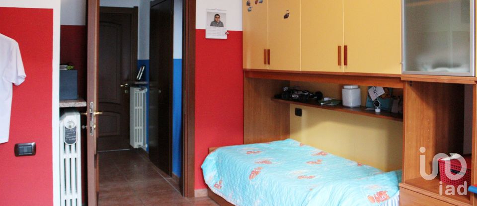House boat 13 rooms of 300 m² in Stradella (27049)
