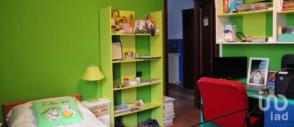 Villa Bifamiliare 13 locali di 300 m² in Stradella (27049)