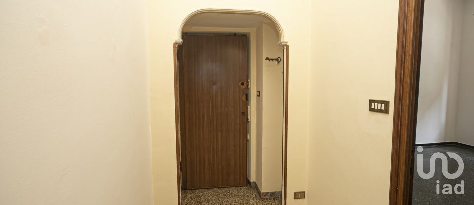 Three-room apartment of 100 m² in Genova (16152)