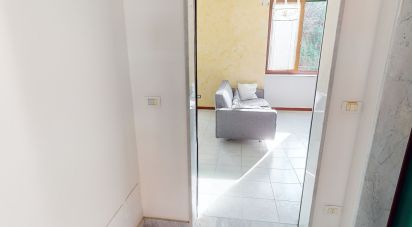 Two-room apartment of 50 m² in Genova (16158)