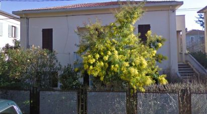 Appartamento 7 locali di 140 m² a Foligno (06034)