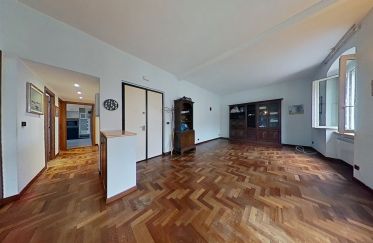 Four-room apartment of 88 m² in Genova (16159)