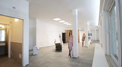 Negozio / locale commerciale di 85 m² in Arzachena (07021)