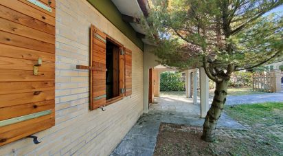 Villa 4 locali di 90 m² in Montefortino (63858)