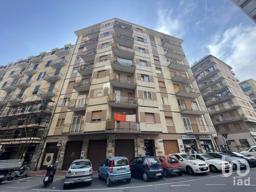 Appartamento 6 locali di 80 m² a Savona (17100)