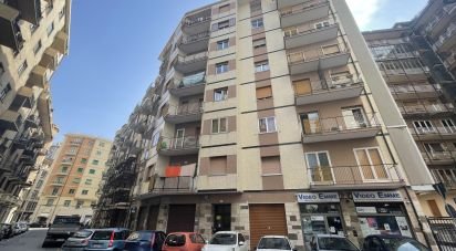 Apartment 6 rooms of 80 sq m in Savona (17100)