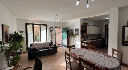 Appartamento 7 locali di 90 m² a Pedaso (63827)
