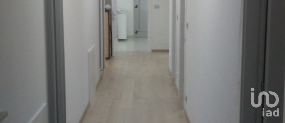 Villa Bifamiliare 23 locali di 800 m² in Roseto degli Abruzzi (64026)